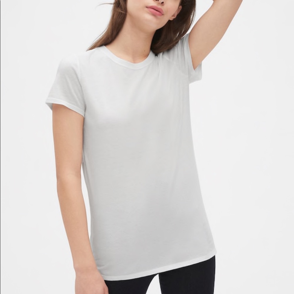 GAP-VIntage Wash White Tee NWOT